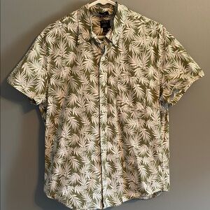 J. Crew Green and White Hawaiian Button Down Shirt